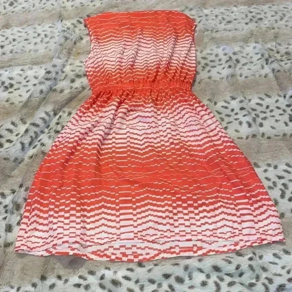 Feathers Dress - Picture 2 of 3